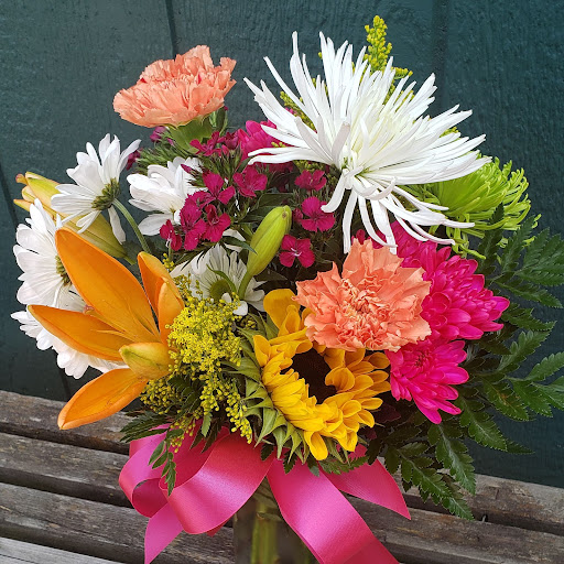 Florist «Country Gardens Blair Florist», reviews and photos, 1502 Washington St, Blair, NE 68008, USA