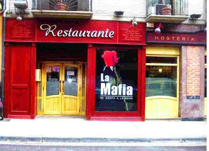 LA MAFIA SE SIENTA A LA MESA