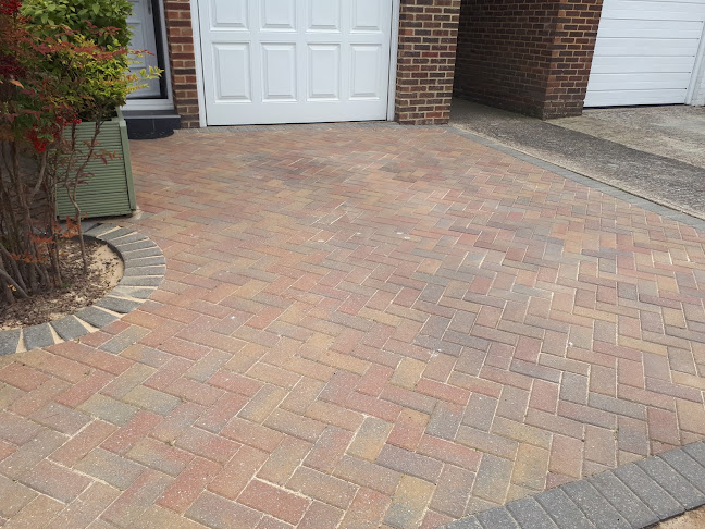 Comments and reviews of A & M Paving Contractors Ltd