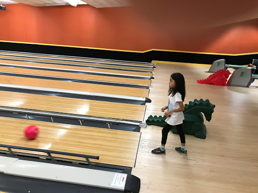 Bowling Alley «East Greenbush Bowling Center», reviews and photos, 570 Columbia Turnpike, East Greenbush, NY 12061, USA