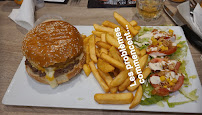 Plats et boissons du Restaurant de hamburgers Mister burger & Pizzas à Lezennes - n°16