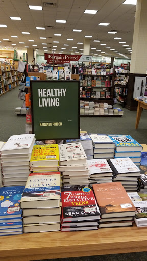 Book Store «Barnes & Noble Booksellers Happy Valley», reviews and photos, 2501 W Happy Valley Rd, Phoenix, AZ 85085, USA