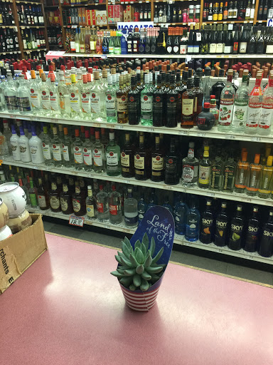 Liquor Store «Expressway Wine & Liquor Store», reviews and photos, 15416 Horace Harding Expy, Flushing, NY 11367, USA