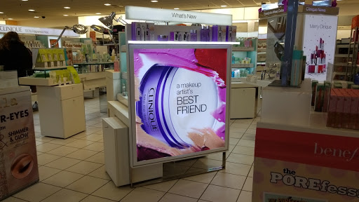 Hair Salon «Ulta Beauty», reviews and photos, 9270 Joliet Rd, Hodgkins, IL 60525, USA