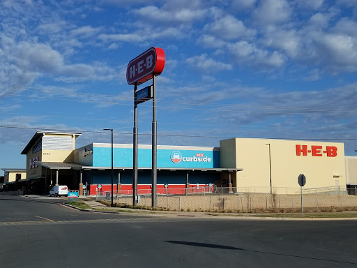 Grocery Store «H-E-B Grocery», reviews and photos, 3301 Sherwood Way, San Angelo, TX 76901, USA