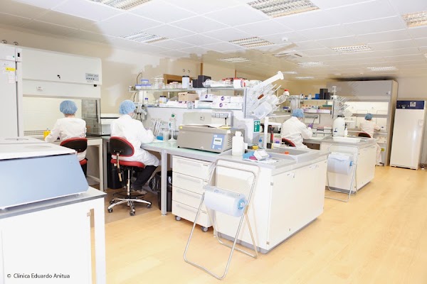 Clínica Dental Eduardo Anitua