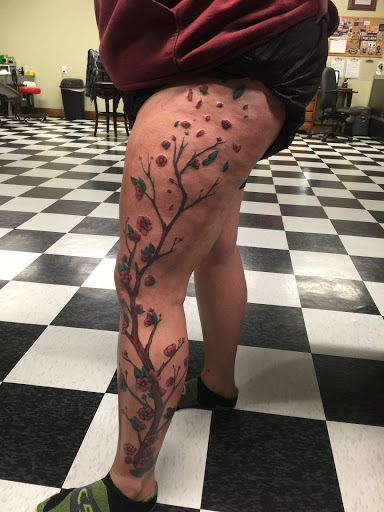 Tattoo Shop «Freedom Tattoos LLC», reviews and photos, 13507 Lake Charles Hwy, Leesville, LA 71446, USA