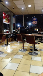 Photo n°42 de Quick Flins à Flins-sur-Seine ()