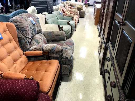 Thrift Store «St. Vincent De Paul Thrift Store», reviews and photos, 13986 Manchester Rd, Ballwin, MO 63011, USA