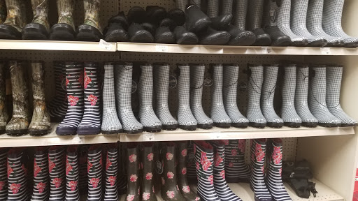 Sporting Goods Store «Academy Sports + Outdoors», reviews and photos, 10808 Industriplex Blvd, Baton Rouge, LA 70809, USA