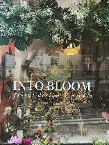Into Bloom - Floral Design & Events - Floricultura