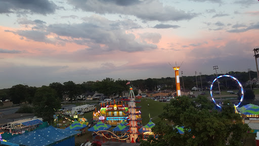 Community Center «Hazel Park Community Center», reviews and photos, 620 W Woodward Heights Blvd, Hazel Park, MI 48030, USA