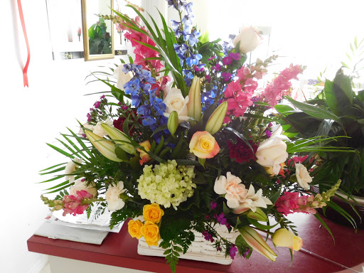 Florist «A1 Flowers By June Taylor», reviews and photos, 771 Main St, Dunedin, FL 34698, USA