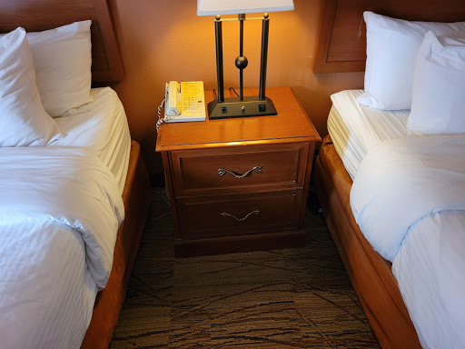 Hotel «Wyndham El Paso Airport Hotel and Water Park», reviews and photos, 2027 Airway Blvd, El Paso, TX 79925, USA