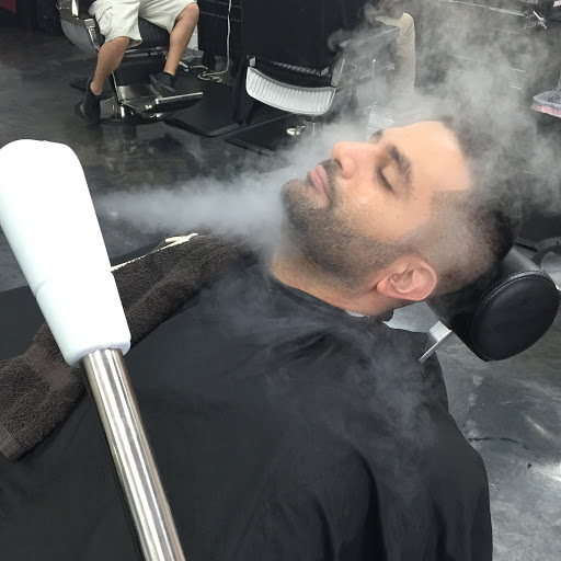 Barber Shop «Moetown’s Barber Shop», reviews and photos, 10030 Cross Creek Blvd, Tampa, FL 33647, USA