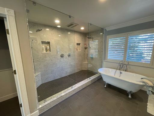 Skyline Showers and Glass image