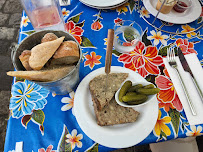 Plats et boissons du Restaurant de fruits de mer Le Panier de Crabes à La Rochelle - n°3