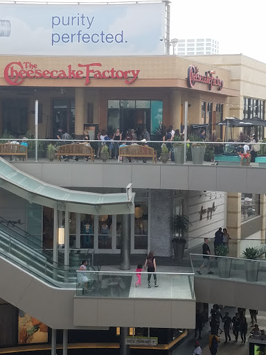 Shopping Mall «Santa Monica Place», reviews and photos, 395 Santa Monica Place, Santa Monica, CA 90401, USA