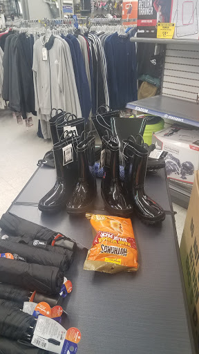 Sporting Goods Store «Big 5 Sporting Goods», reviews and photos, 7000 Topanga Canyon Blvd, Canoga Park, CA 91303, USA