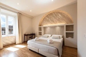 Top Floor Colosseo Room Guesthouse - Go on website for the best price image