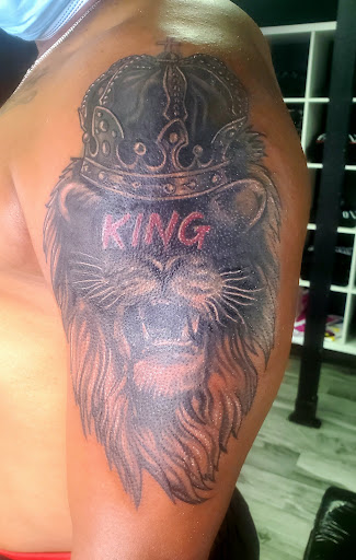 Explore broken clock tattoo ideas, creative tattoo ideas in Miami, available at Inkaholik Tattoos
