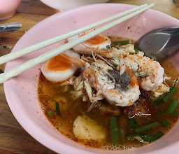 ก๋วยเตี๋ยวไก่กุ้ง photo