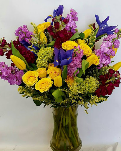 Garden Center «Town & Country Nurseries», reviews and photos, 1036 Saybrook Rd, Haddam, CT 06438, USA