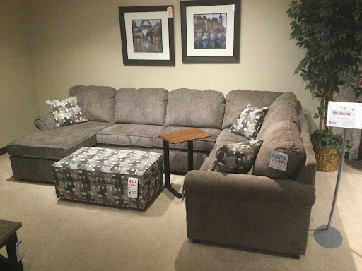 Mattress Store «Nicholls Furniture Showcase», reviews and photos, 985 S Prospect St, Marion, OH 43302, USA