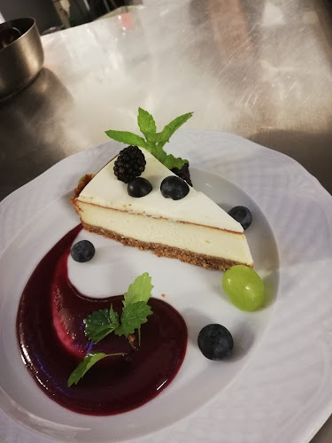 Comentarii opinii despre Kiskakas Vendéglő