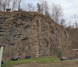 Gedenkstein 1945 photo