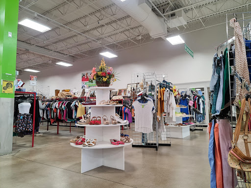 Thrift Store «Red Racks & Dav Thrift Stores», reviews and photos, 2855 S Kansas Expy, Springfield, MO 65807, USA