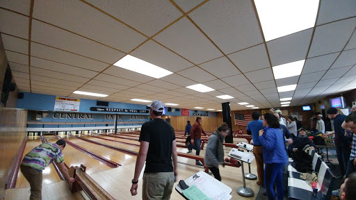 Bowling Alley «Central Park Lanes», reviews and photos, 10 Saratoga St, East Boston, MA 02128, USA