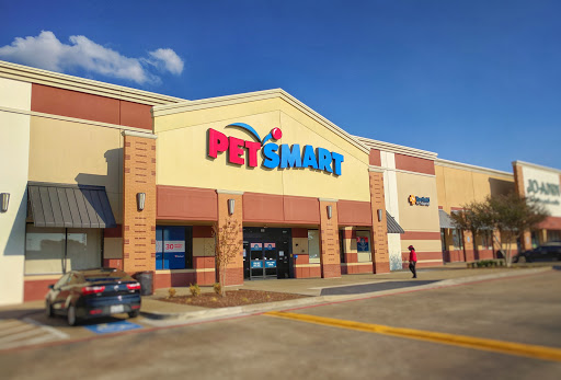 Pet Supply Store «PetSmart», reviews and photos, 2325 S Stemmons Fwy, Lewisville, TX 75067, USA
