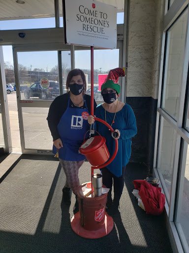 Grocery Store «Family Fare Supermarket», reviews and photos, 1801 Valley View Dr, Council Bluffs, IA 51503, USA