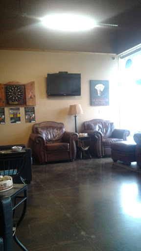 Tobacco Shop «Blue Smoke of Dallas», reviews and photos, 4560 W Mockingbird Ln, Dallas, TX 75209, USA