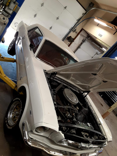 Auto Repair Shop «Big Wrench Auto Repair», reviews and photos, 426 E Railroad St, Kearney, NE 68847, USA