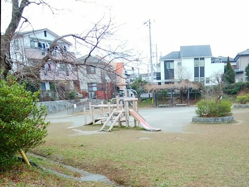 西久保広町公園