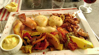 Plats et boissons du Restaurant de fruits de mer La Ferme Marine - L'assiette du port à Marseillan - n°1
