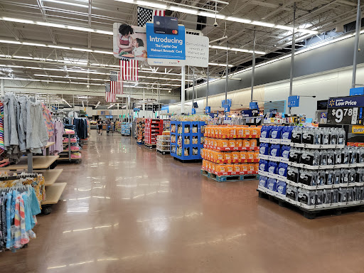 Department Store «Walmart Supercenter», reviews and photos, 27931 Kelly Johnson Pkwy, Santa Clarita, CA 91355, USA
