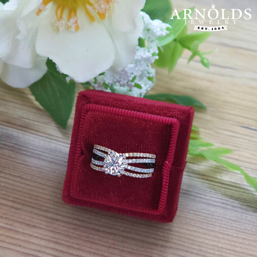 Jewelry Store «Arnold Jewelers», reviews and photos, 12293 Seminole Blvd, Largo, FL 33778, USA