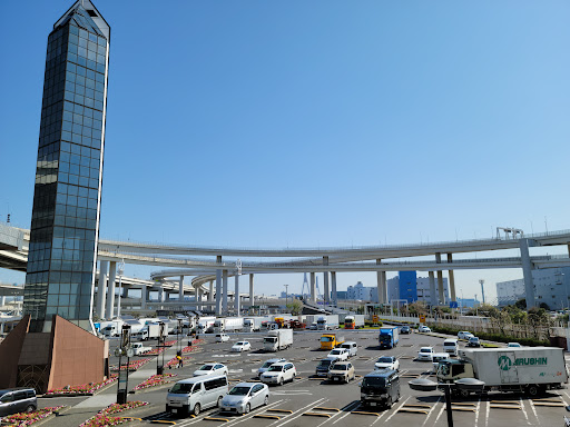 Daikoku Parking Area