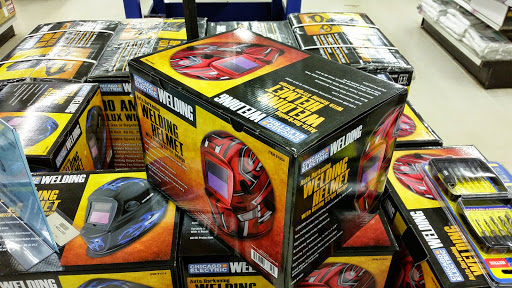 Hardware Store «Harbor Freight Tools», reviews and photos, 34600 Warren Rd, Westland, MI 48185, USA