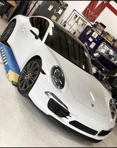 Auto Body Shop «Magnum Collision Repair Center», reviews and photos, 1445 Field Park Cir NW, Marietta, GA 30066, USA