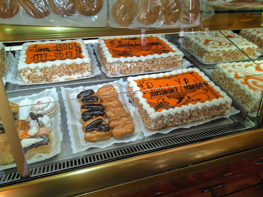 Confitería La Perla Alcazareña en Villalcázar de Sirga, Palencia