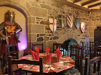 Atmosphère du Restaurant français La Table Ronde à Dol-de-Bretagne - n°14