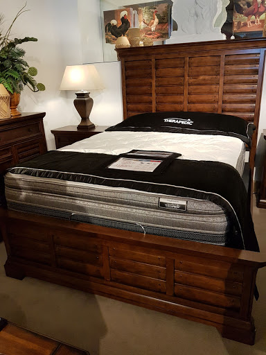 Outlet Store «Rooms To Go Outlet Furniture Store - Grand Prairie», reviews and photos, 2725 TX-360 #100, Grand Prairie, TX 75052, USA