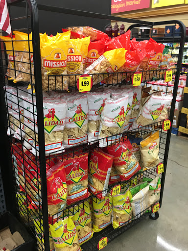 Grocery Store «Grocery Outlet Bargain Market», reviews and photos, 80 E Washington St, Petaluma, CA 94952, USA