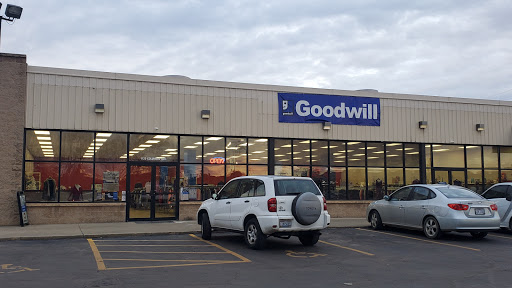 Goodwill, 1827 Columbus Ave, Washington Court House, OH 43160, Thrift Store