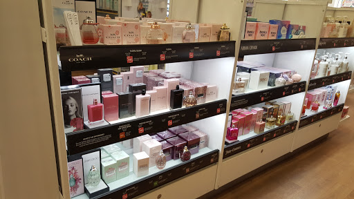 Hair Salon «Ulta Beauty», reviews and photos, 24235 Magic Mountain Pkwy, Valencia, CA 91355, USA