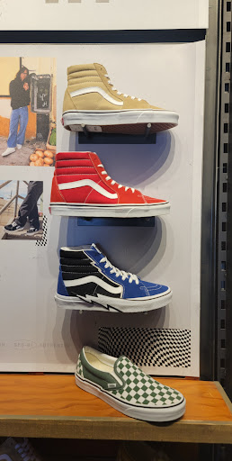 Outlet Store «Vans», reviews and photos, 4015 S Interstate Hwy 35, San Marcos, TX 78666, USA